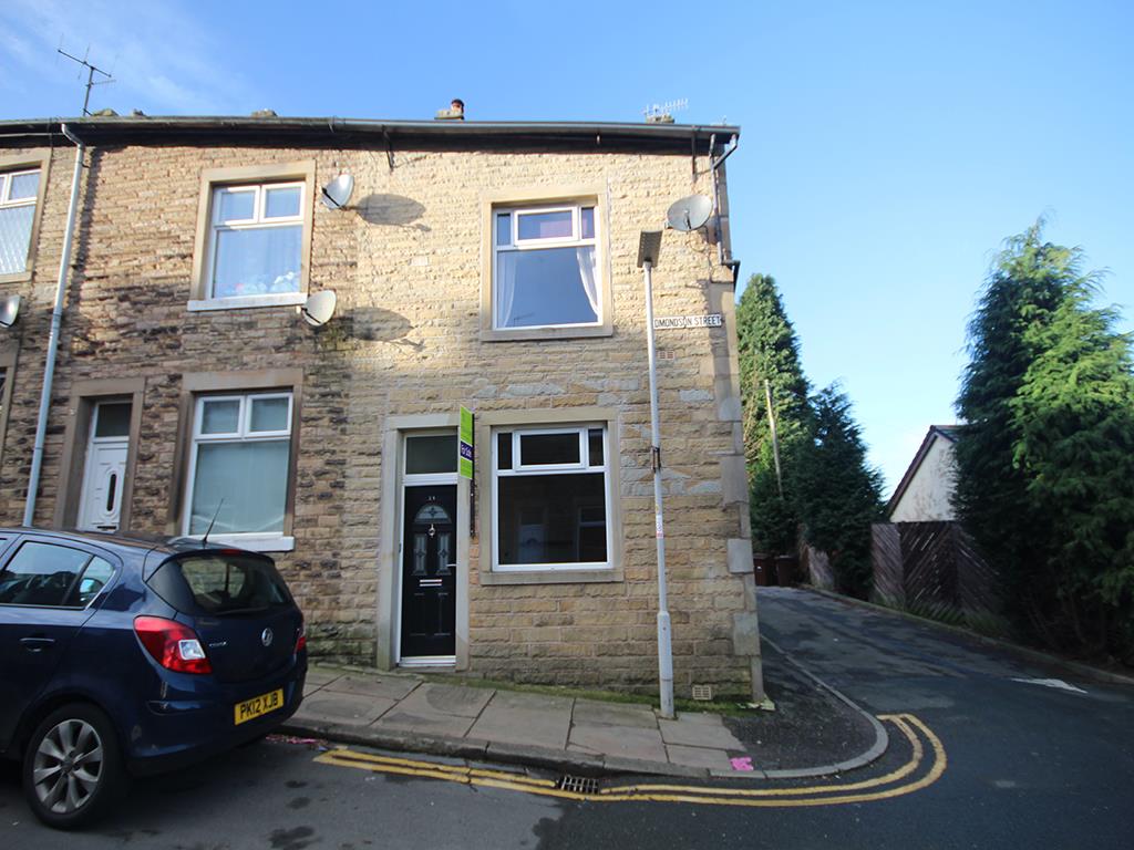 2 bedroom end terrace house For Sale in Barnoldswick - Main Image